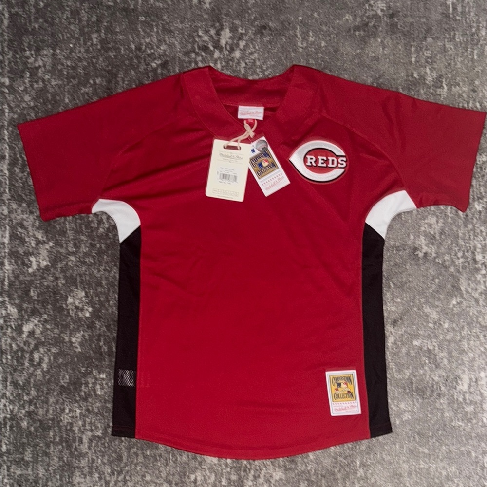New Cincinnati Reds Griffey Baseball Jersey, Youth: size XL with tags